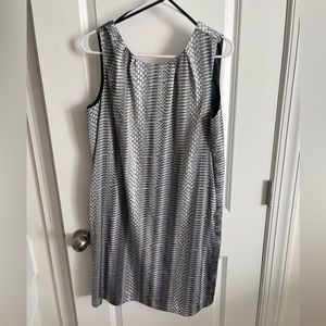 New York & Company Sleeveless Shift Dress XL